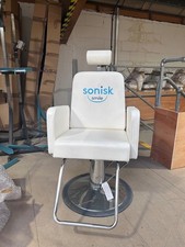 15 x Barber-Style Salon Chairs – Bulk Discounts Available