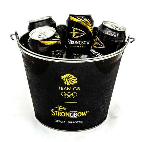 Strongbow black metal ice - metal,