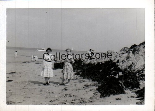 1960 women abersoch - 2, on