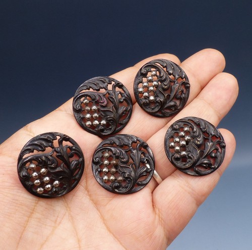 Antique art nouveau buttons - antique,