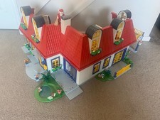 Playmobil large suburban house complete with Extension ,furniture & accessories 