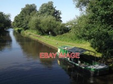 PHOTO  BARGE ON THE RIVER WEY NAVIGATION MOORED IMMEDIATELY DOWNSTREAM FROM THE