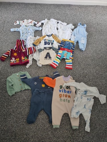 Newborn baby clothes bundle - baby,