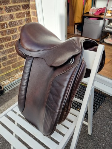 Cavalleti show saddle 15inch