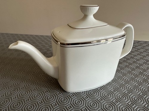 Tea pot with - tea, royal