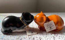 Kissing CATS Salt and Pepper Pots Shakers Mwah Ceramic Magnetic. new with tags
