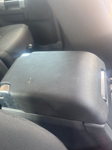 Centre console armrest - armrest, 2009