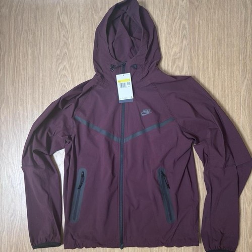 New men small nike - new,
