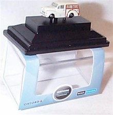 Old English White Morris