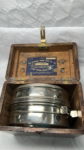 Vintage racing pigeon timing - racing,