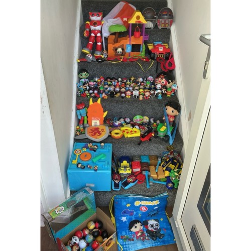 Huge ryan world bundle job - ryan’s,