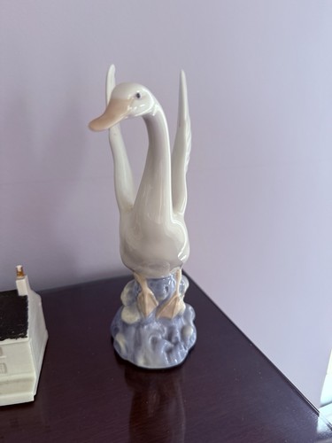 Lladro nao 0107 - lladro, taking