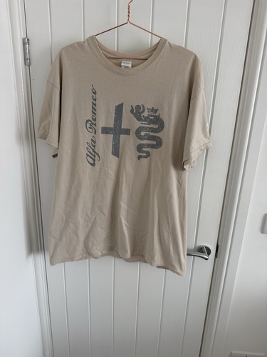 Beige short sleeve gildan - short,