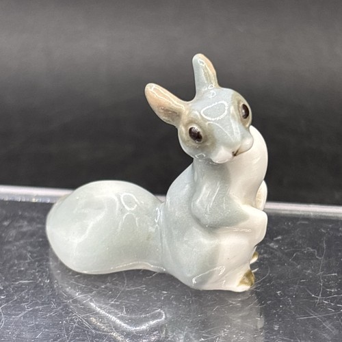 Grey squirriel porcelain - squirriel,