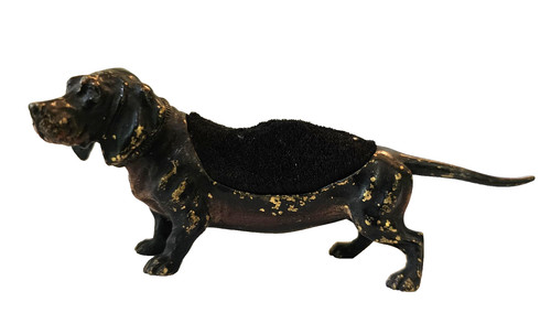 Vienna bronze geschutzt dog - vienna,