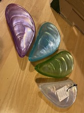 Set of 4 AKCAM Glass lustre iridescent shells (oyster/mussel) dishes art glass 