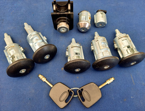 Full lock set bonnet fuel - full,