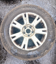 VW Touareg R18 Alloy Wheel