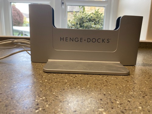 Genuine henge vertical dock - vertical,