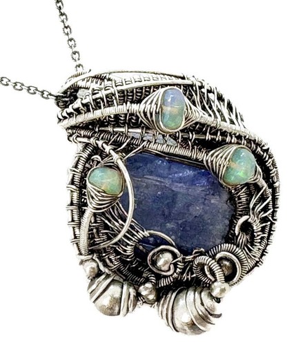 Tanzanite and ethiopian welo - and,