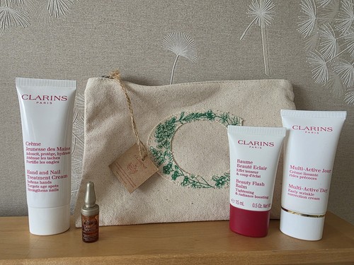 Clarins beauty bundle new - beauty,