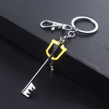 Game Kingdom Hearts Keychains Cosplay Sora Keyblade Weapon Prop Metal Pendants
