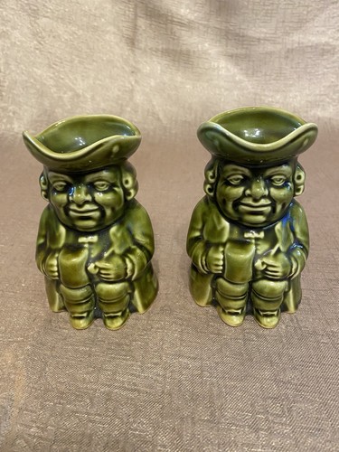 Pair dartmouth pottery - dartmouth,