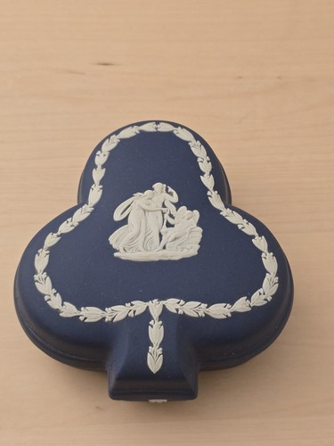 Wedgwood jasperware portland - wedgwood,