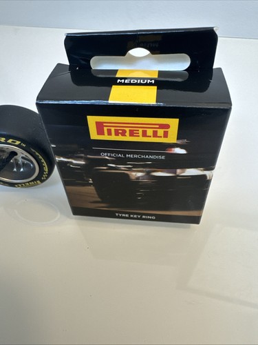 Pirelli tyre keyring - f1,