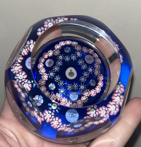 Whitefriars paperweight queen - whitefriars,