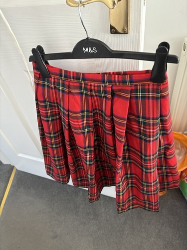 Flora aboyne highland dance - highland,