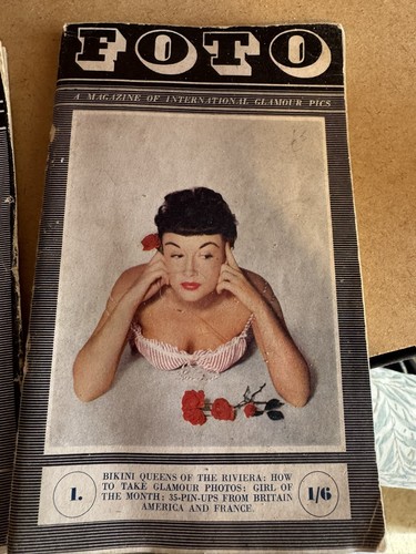 Foto magazine first - magazine,