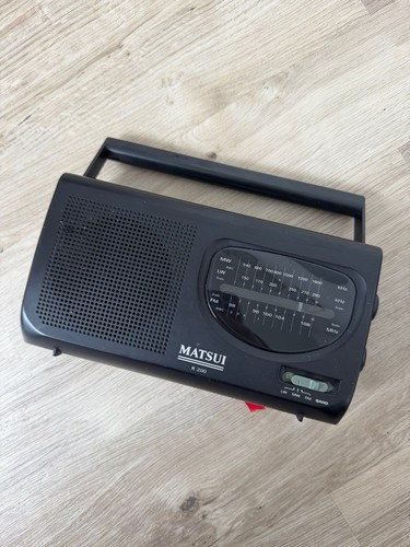 Matsui r200 portable fm - matsui, am/fm