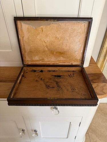 Vintage 1930s briton - briton, oak