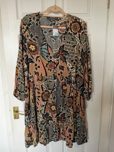 Bnwt primark size relaxed - bnwt,