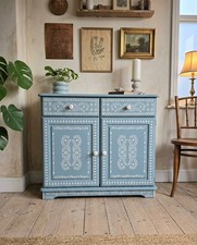 Hand-painted bone inlay style