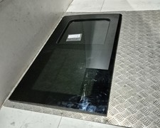 Volkswagen Transporter 2015-2020 2.0 DIESEL Door Window (rear Driver Side) 