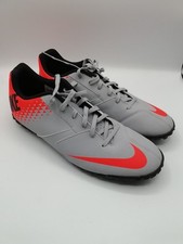 Men's Nike Bombax TF football shoes. Size 9.