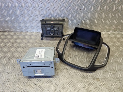 Vauxhall zafira sat nav - c,