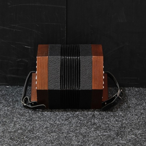 Concertina gear4music c g - by, c/g