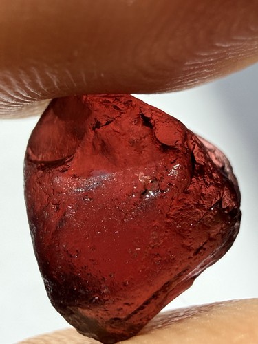 Natural garnet - 8.1, ct