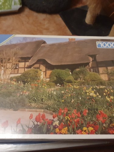 Anne hathaways cottage - cottage,, 1000