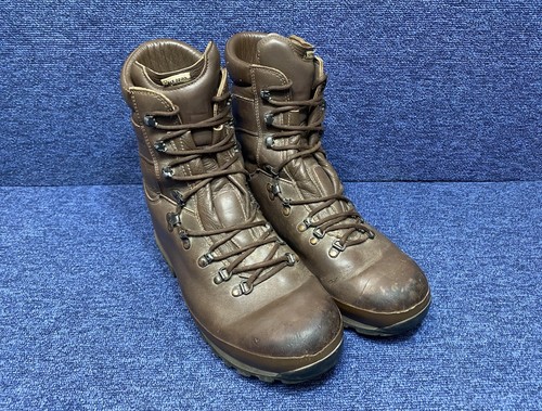 Size 11l altberg - altberg, defender