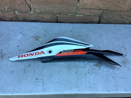 Honda cbr125r repsol 2015 left - honda,