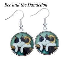 Black and White / Tuxedo Cat