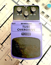 Behringer TO100 Tube Overdrive Pedal With New 9v Power Supply & 2 Patch Cables