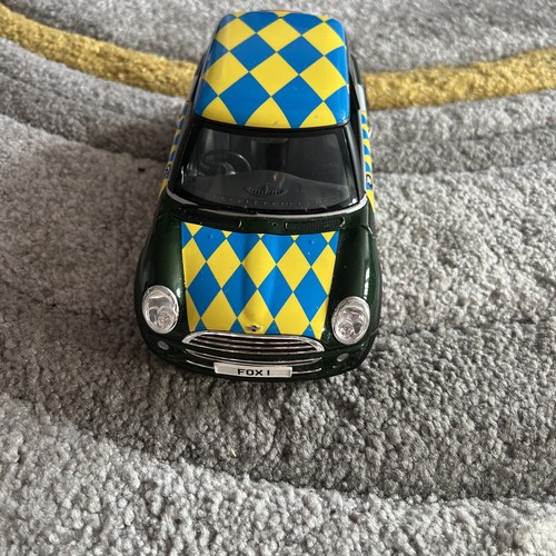 Mini cooper foxtons toy - mini, 1/18