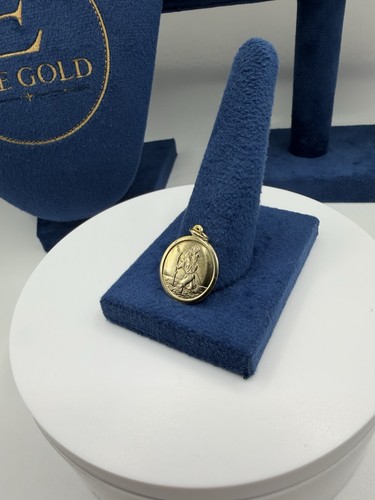 9ct gold christopher - 9ct,