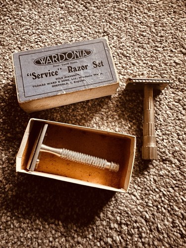 Bakelite wardonia vintage - bakelite,