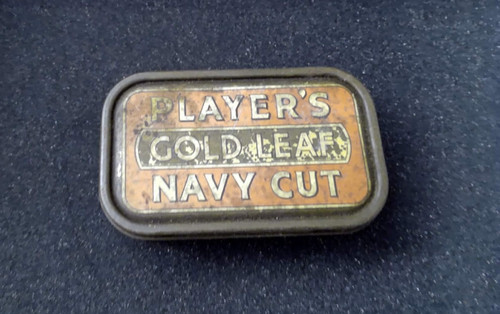 Vintage players gold leaf navy